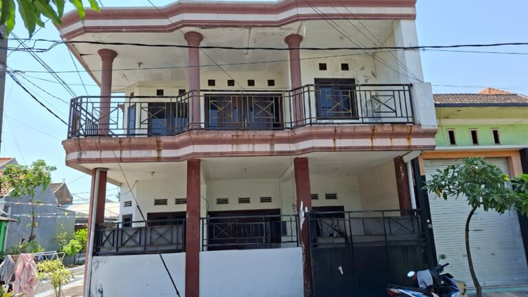 RUMAH DUA LANTAI DI BUMI CANDI ASRI